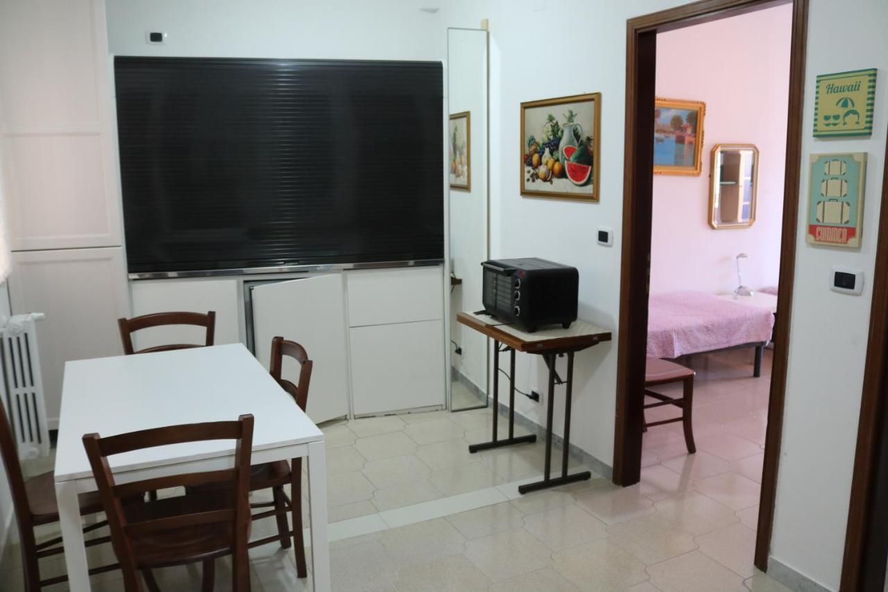 Le Tre Rose Bed & Breakfast Casamassima Exterior photo