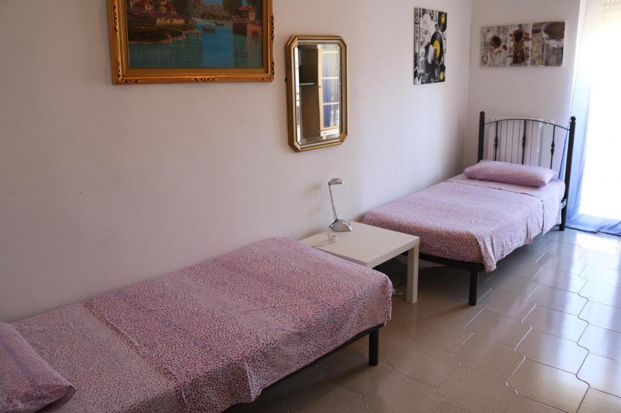 Le Tre Rose Bed & Breakfast Casamassima Exterior photo